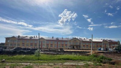 Утепление школы насыпной минватой. МБОУ «Янгличская СОШ им. Героя РФ Н.Ф. Гаврилова» Канашского района Чувашской Республики.