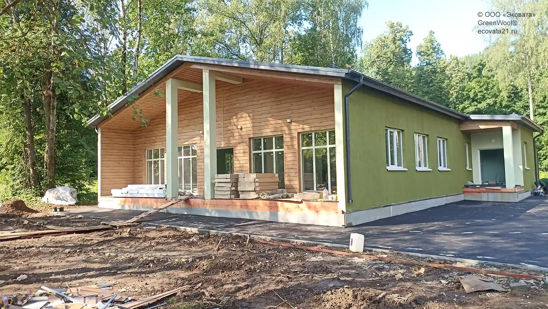 Быстровозводимые здания из ЛСТК. Как наша компания утеплила чердак детского лагеря за 3 дня.